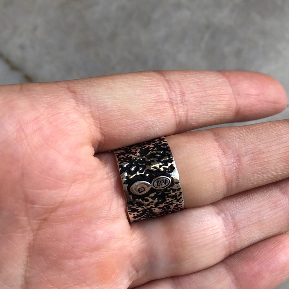 Ring - Picture 3 of 6